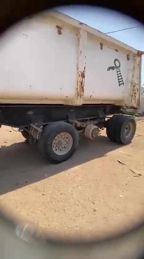 للبيع • شاحنة