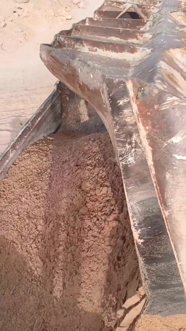 رمل لباخ  حمل فول سعر جدا مناسب  اتصال ***********

