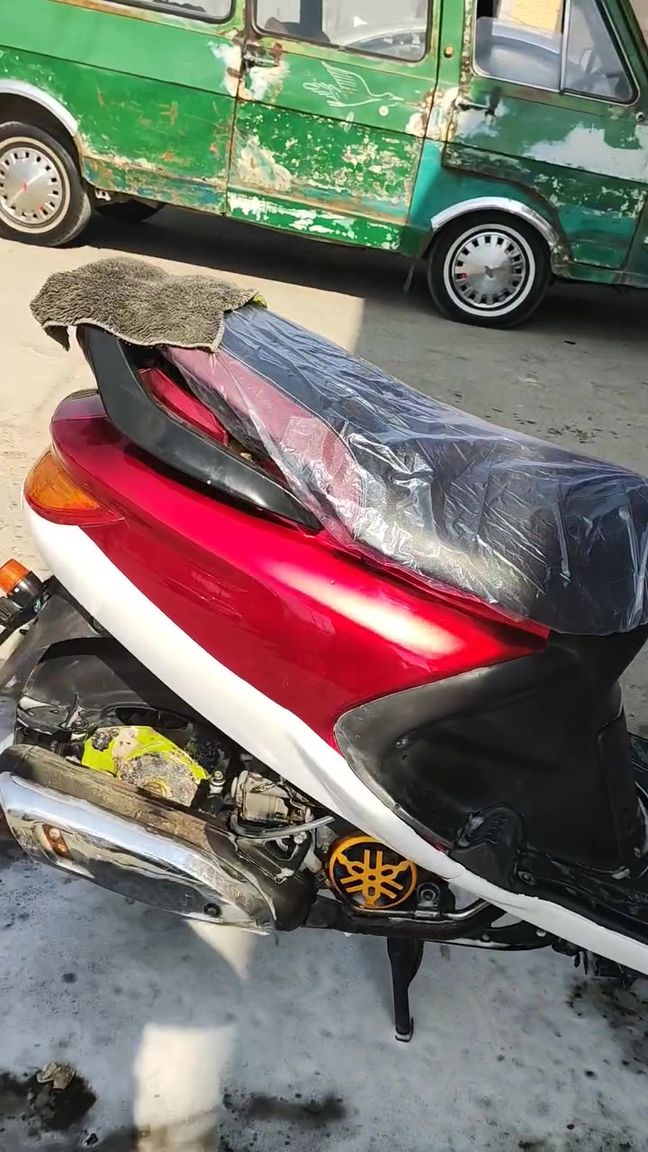 سلام عليكم دراجه لبيع نوع فراشه مكينه مفتوحه بس والفات السعر 450 رقم ***********
