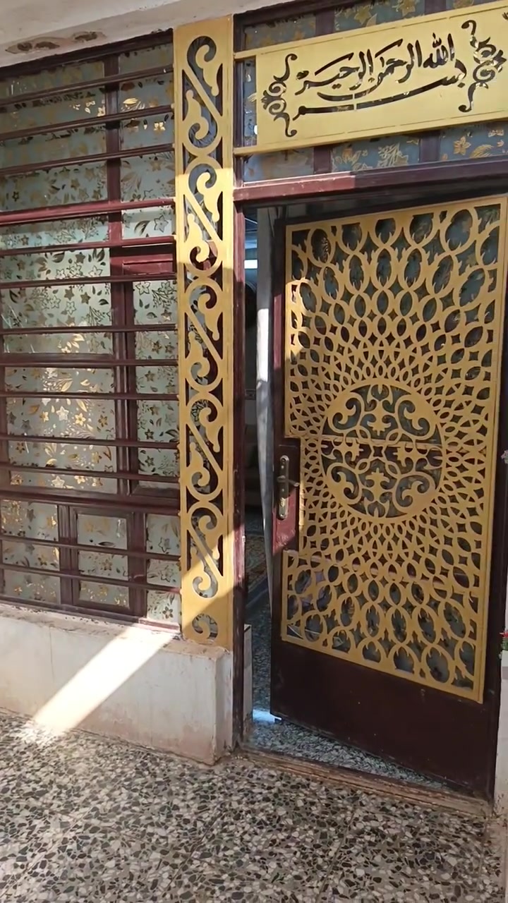 دار 100مربع ركن منطقت 4000 قرب سوق الوله و حسينية امير المومنين ***********
