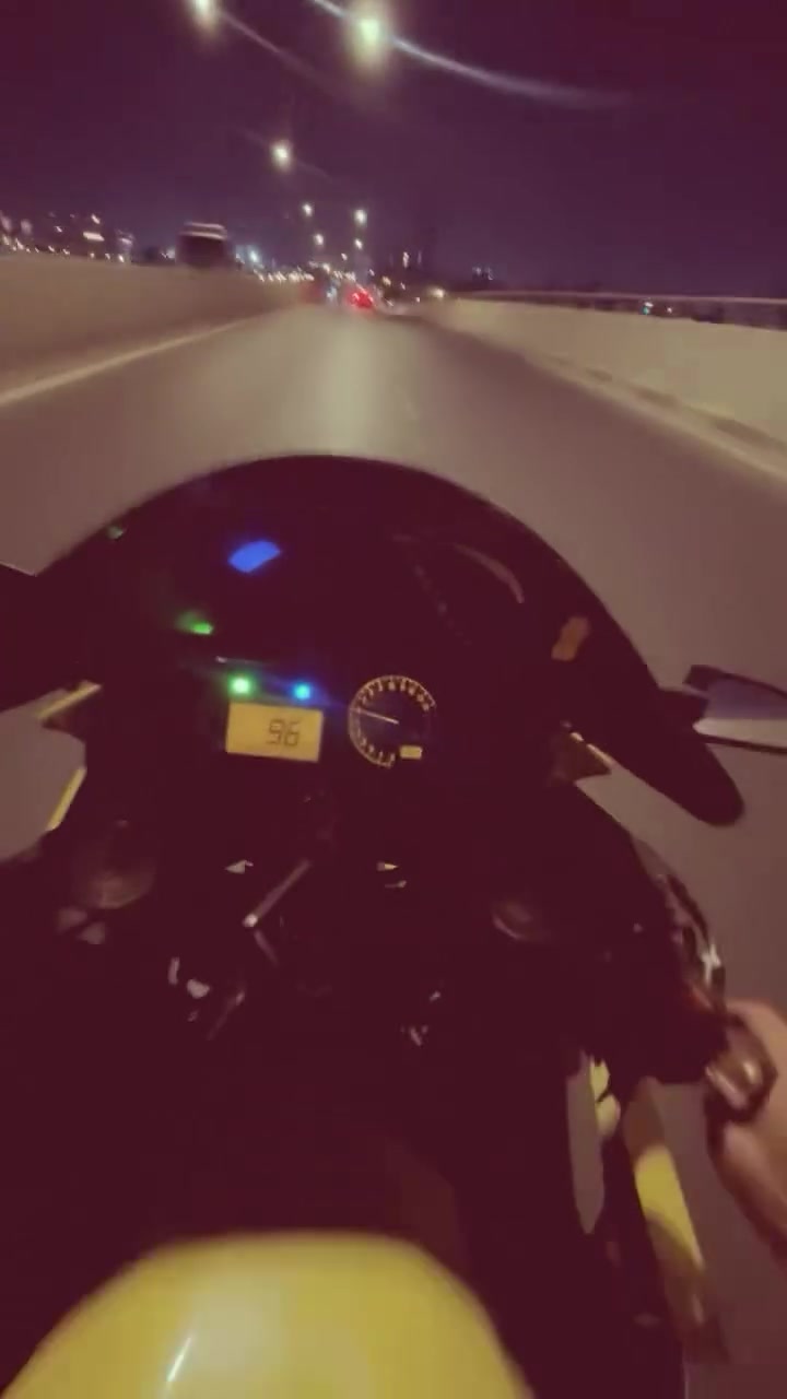 السلام عليكم f4i 600 سعره 14 عيبه دراجه بيهه فطر بالمكينه ولاحمه لحيم مضبوط غير هاذ الدراجه مكينته تخبل انسه حماوه   شلعه ومعدل    مكاني دوره المهديه ***********
