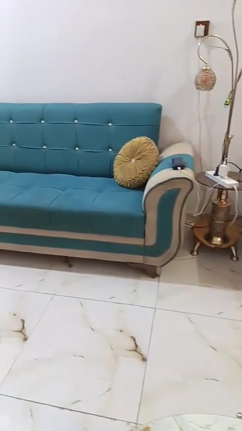 #الجميع. طخم مستعمل نظيف للبيع السعر ٣٠٠ وبي مجال قليل   ***********
