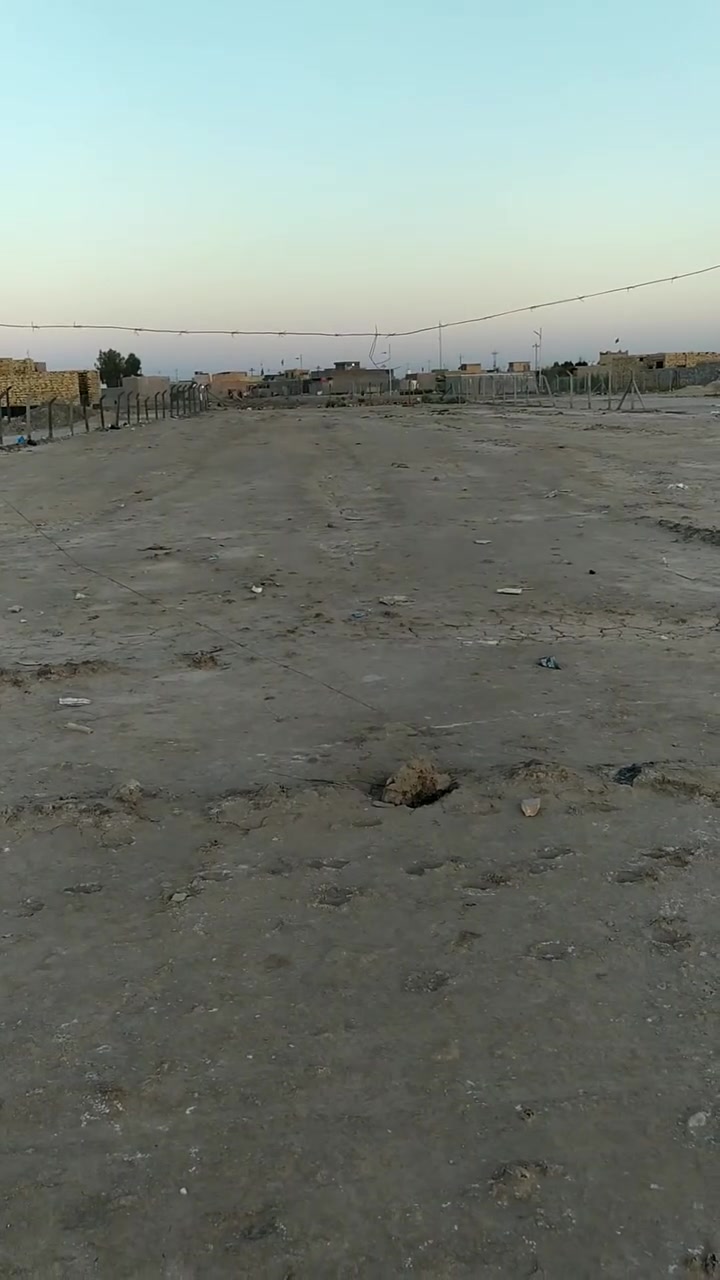 على بركه الله 
قطع أراضي للبيع 

تتوفر جميع المساحات 

ماء 

كهرباء 

شارع 7 متر

سعر ال 200 متر ب13 مليون وبي مجال 

توجد أنواع مختلفة من المساحات 

200

400

600

800

1000

1200

نوع الأرض طابو زراعي سند 25 تحويل بأسم المشتري 

المكان المدحتيه طريق المعاره 
شارع البزل بالقرب من مجمع محمد كامل العويسي 

للاستفسار يرجى مراسلة الصفحه 
أو الاتصال على الرقم التالي 

***********

***********

نص مكتوب في الصور:
- قطعة أرض للبيع