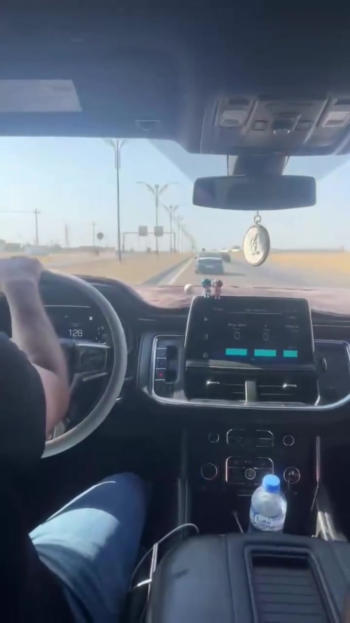 كما عودناكم رحلتنا اليوميه إلى عمان الحبيبه من قره قوش من يرغب بإرسال البريد مراجعه شركه المضايف مقابل مصرف الحمدانيه الاتصال *********** ***********.      *********** بقياده أمهر السواق الدولي والبريد السريع ذهاب واياب  مع عمي صباح ابو نور.   وهذال ابو رداد. والشاب. قدوري. وابو رامي هاشم    ويوجد لدينا مواقفه على عمان وسوريا مع تحيات مدير الشركة هاني بنور ابو فراس والرزق على الله بتاريخ. 29 8 2026
