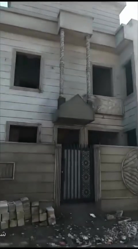 وفي السماء رزقكم وماتوعدون //كادر اسطوات لبخ سمنت من الموصل شغلنه حاليا كركوك لبخ ساده تقطيع حلان نقشات ايطارات كوبلنات حجر بارز طابوك ومن الله التوفيق.. ***********
