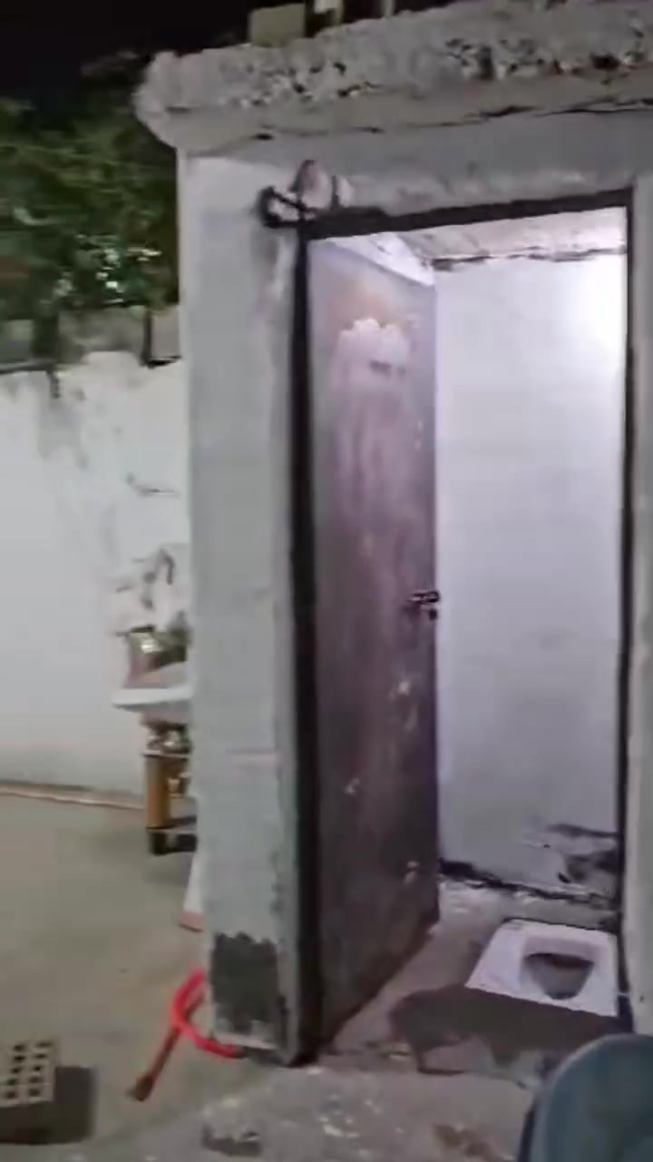 بسم الله الرحمن الرحيم
والصلاة والسلام على رسول الله وعلى آله وصحبه وسلم ومن والاه 🌹

🏠 متوفر لدينا مجمع للبيع

📍 الموقع: حي الخضراء
📐 المساحة: 100 متر
💧⚡ خدمات كاملة: ماء، كهرباء، وتبليط

💰 السعر: 62 مليون
🤝 وبيه مجال للمشتري

📞 للاستفسار والتواصل:
***********
***********
