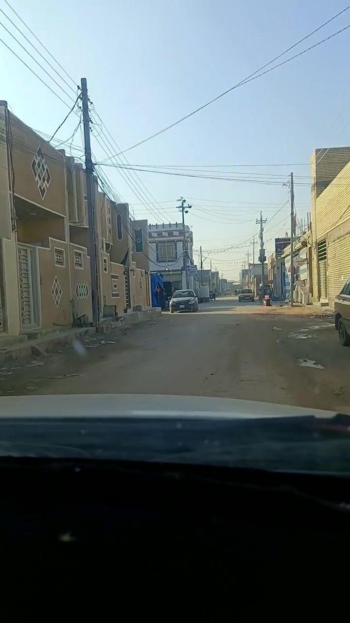السلام عليكم بيت 50متر طابو سند ٢٥ إقرار محكمه مع اثاث جديد خدمات كامله مجمع سيد إسماعيل السكني *********** مستعجل السعر ب٣٢ بي مجال لشراي *********** مجاله بسيط
