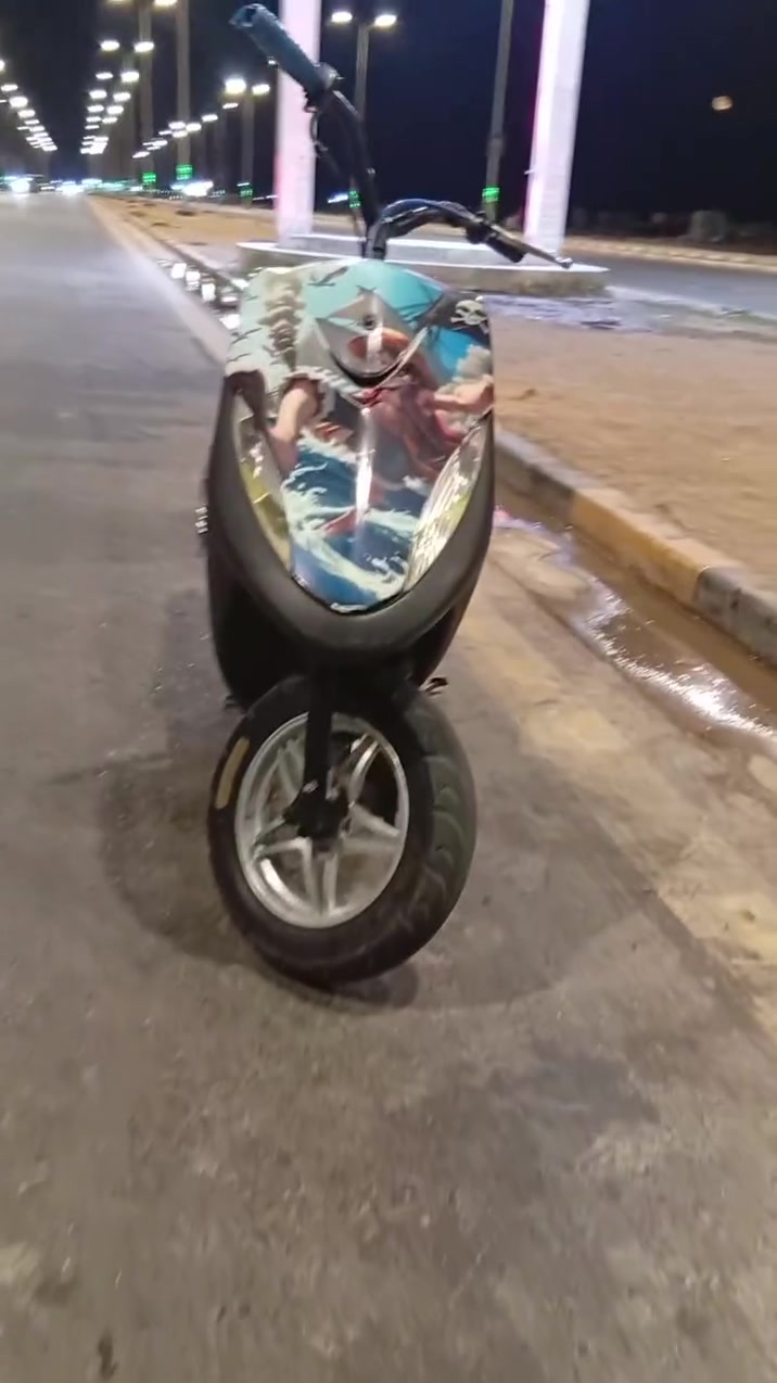 سلام عليكم  ماكس عدله لبيعه دراجه نضيفه ماكو منه يرده يرسنلي خاص
