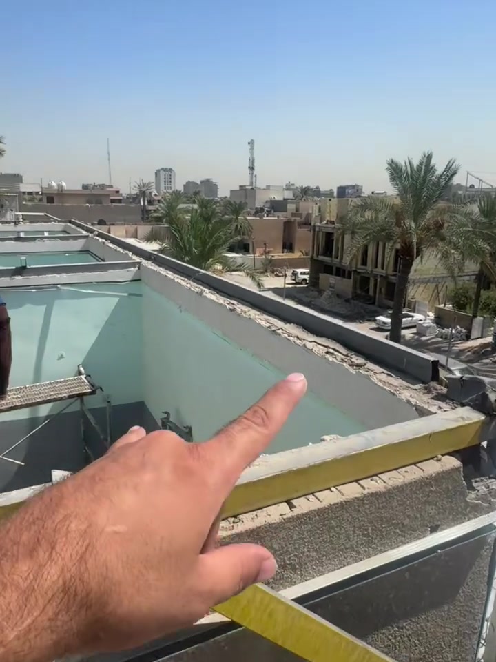 السلام عليكم هاذا حديد منو يريده يجي شيله وياخذه مكاني بغداد شارع فلسطين
***********

