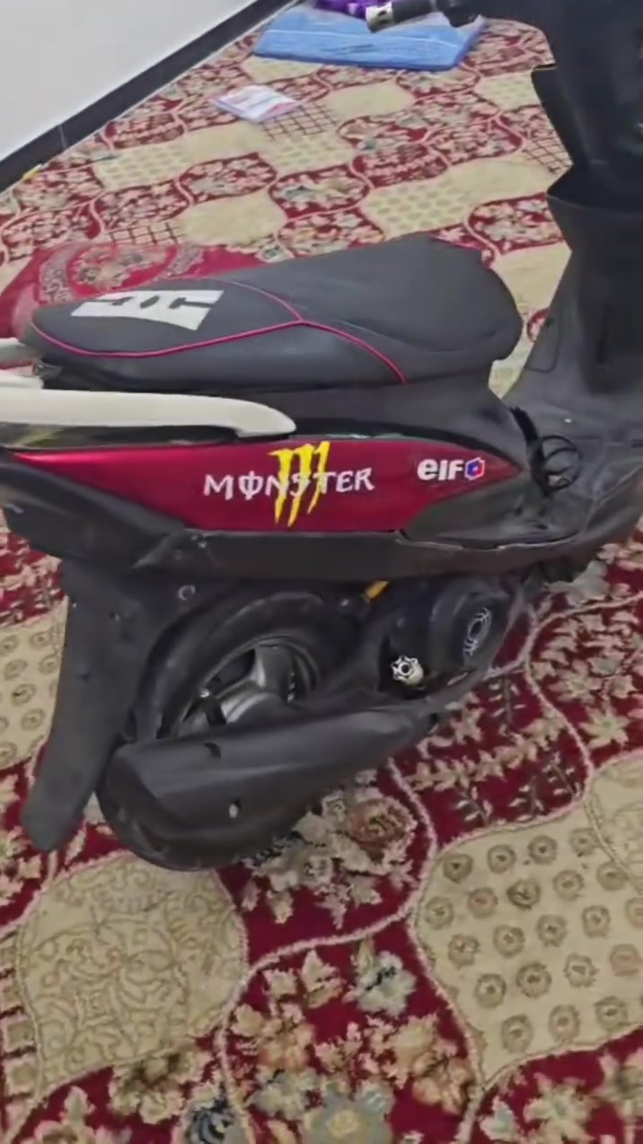 السلام عليكم دراجة ماكس عدلة للبيع دراجة مفتوحة بس ولفات ما مجفته ابد شلعه ومعدل فول ناقصه بس باتري ب500وبيه مجال مكاني زبير .***********
