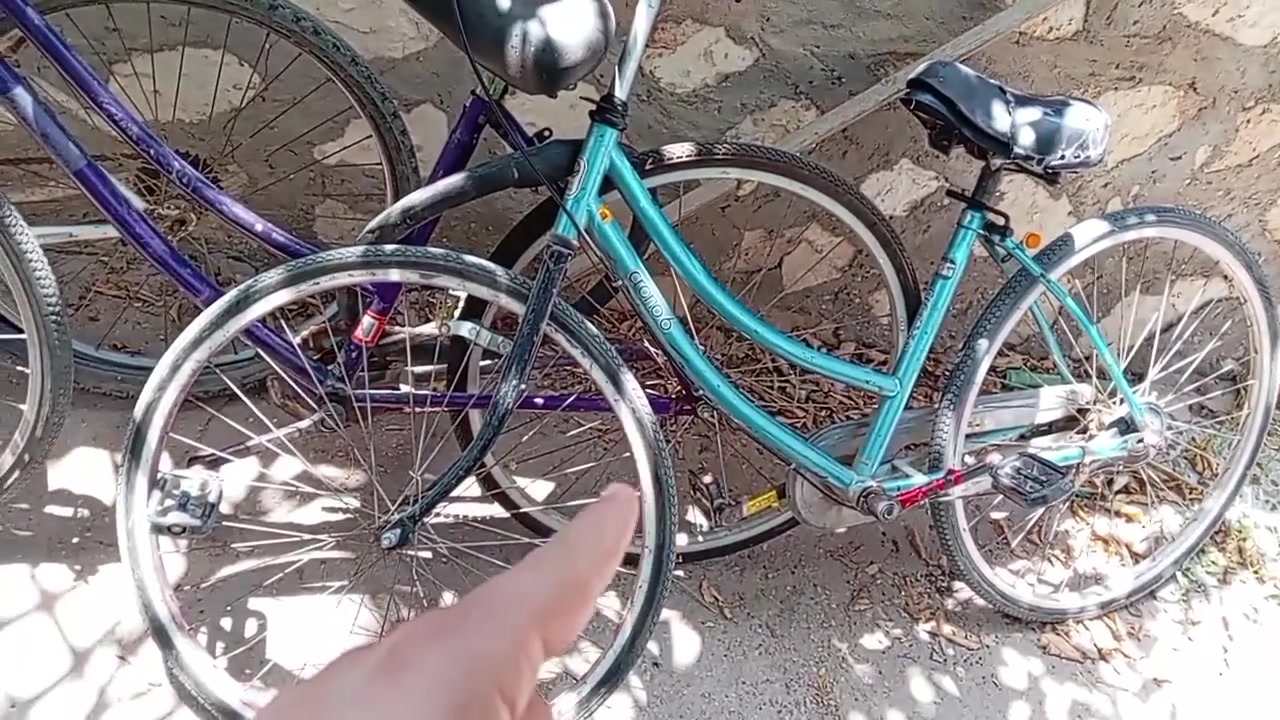 مرحبا إخوان.. ثلاث بايسكلات للبيع... مثل ماموضح..جوه السوك ب150... كلهن شلع واتساب ***********  عنوان نجف
