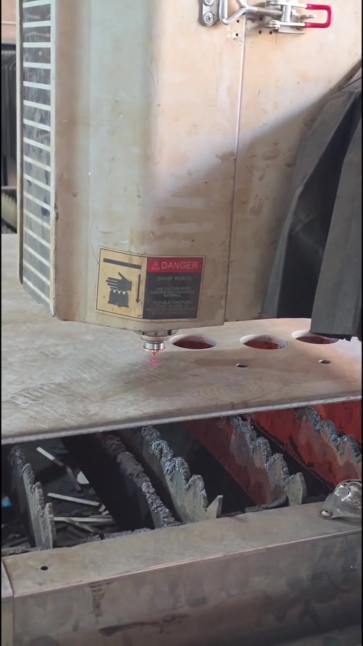 CNC فايبر • قطع ونقش • ستانلس ستيل