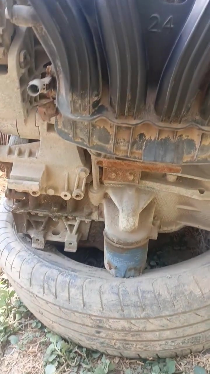 سلام عليكم محرك كية 2400 للبيع الاستفسار على رقم ***********
