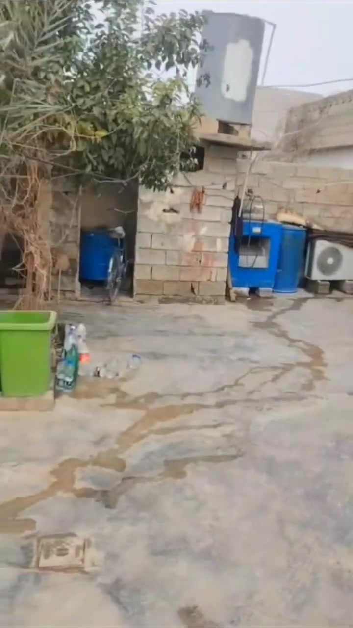السلام عليكم مكلف بالنشر بيت طابقين للبيع الماسحه ميتين وعشرين متر  الكليه الموقع حي السلام قضاء الحويجه السعر 33معاه طاقه شمسيه التفاصيل عبر الرقم ‏‪***********‬‏
