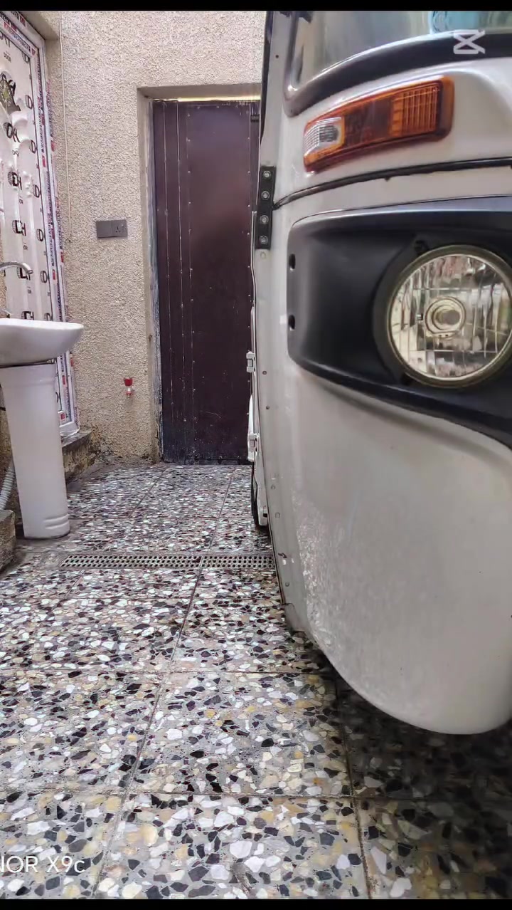 سلام عليكم ورحمة الله وبركاته تكتك ٢٢ للبيع
جاهز كبل الشارع

بسمي تحويل ثاني يوم

المكينه مجفته بوشه وبستيم

السعر ٨ و ٦٠٠ وبيه مجال حك جيه

***********

نص مكتوب في الصور:
- HONOR X9c
