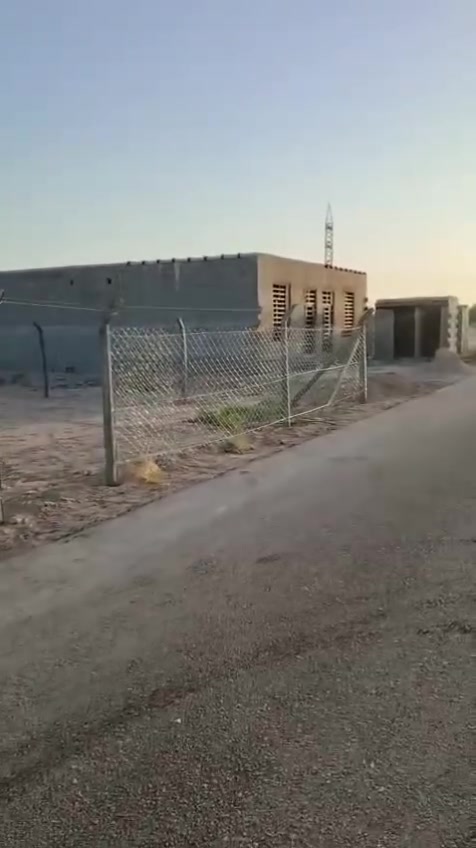 : طابو زراعي 35 طوال القطع 300 متر كامله الخدمات  يم عمو245 ركن مستشفي الحجر صحي جديد سوه بكرونه قرار محكمه بسمي السعر 15مليون 
***********
