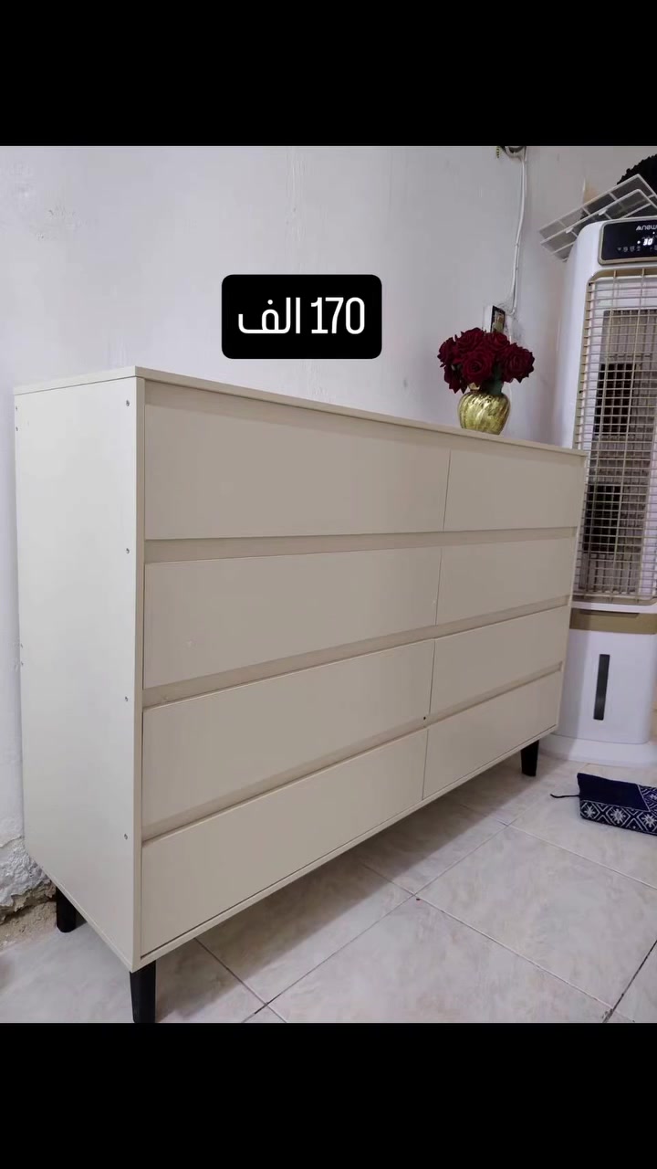 كوميدي • ٨ جرارات • خشب