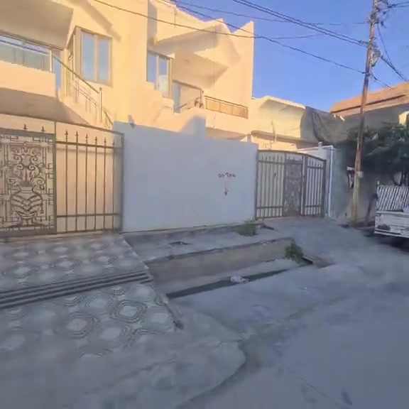 دار للايجار
100 متر قطاري طابق ونص مع كاونتر وسبالت 

شوراو مقابل صيدلية جيهان 

250 الف قفل 

***********
