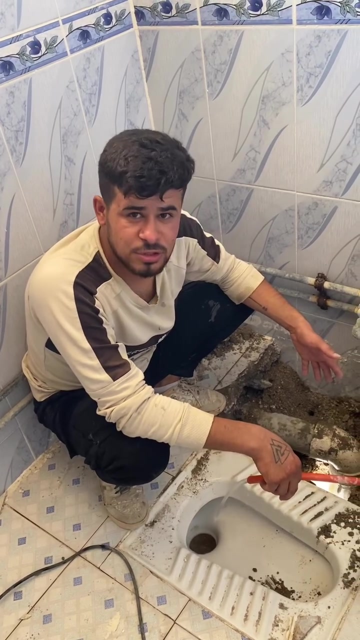 اسطه سعد للتأسيس الصحيات العام

في كركوك امس العمل في كورنيش بواري مجاري ينضح 

مي مسوي ورطوبه كلش كبيره والحمدلله تم المعالجه 

اخوكم سعودي السباك عنواني حي بدر 

*********** واتساب
