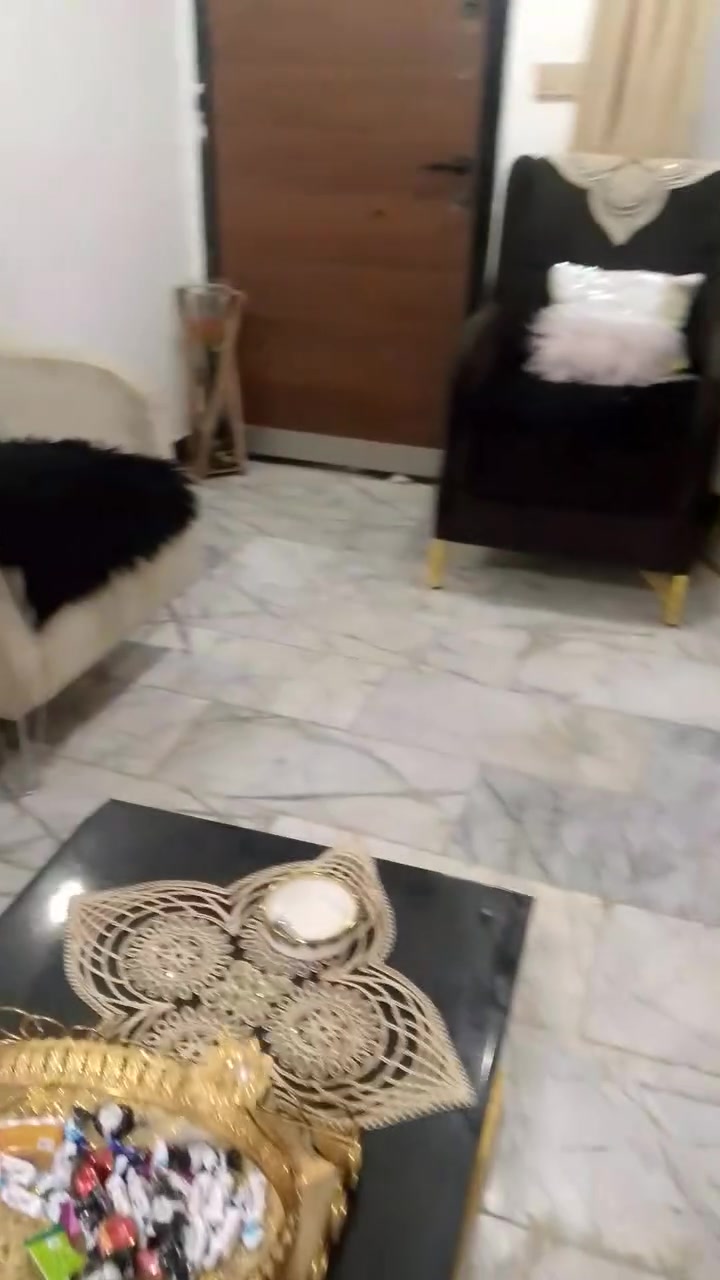 لبيع زعفرانيه***********
