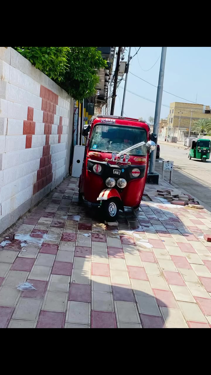 سلام عليكم شباب تكتك موديل ٢٢ شهر ١١ مضلع رقم وسنويه بسمي تكتك كفاله عامه سئل عليهه يلا تاخذه رقمي ***********
