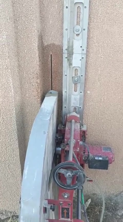 قص كونكريت • ماكينة كاتر