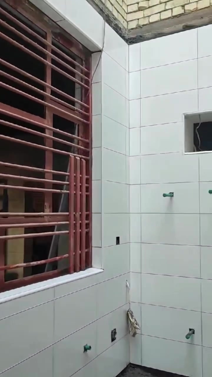 خلفه سراميك متفرغ جداري وأرضي  
***********
