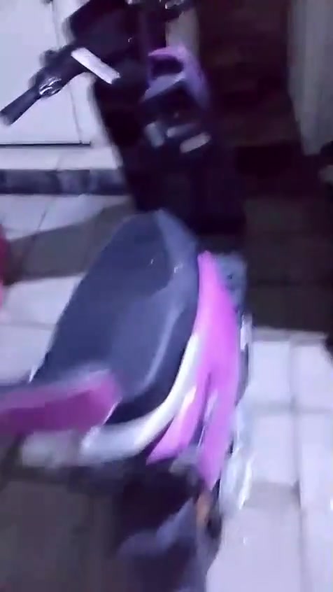 سلام عليكم
ريان ام عيون 
دراجه معروفه بطارياته منفوخات بس طبيعي وتمشي 
عنواني الشعب التجار
*********** 
السعر قيم بما يرضي الله
