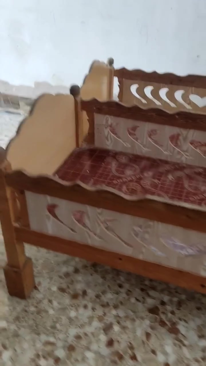 سلام عليكم جرابي عدد 2 ام نفر سعر 100 قفل مكان بقداد ابو الشام ***********
