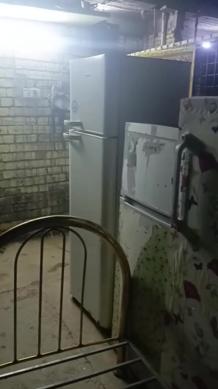السلام عليكم غراض منزليه للبيع انصاف ابو غريب مقابل حليب بلادي ***********بي واتساب
