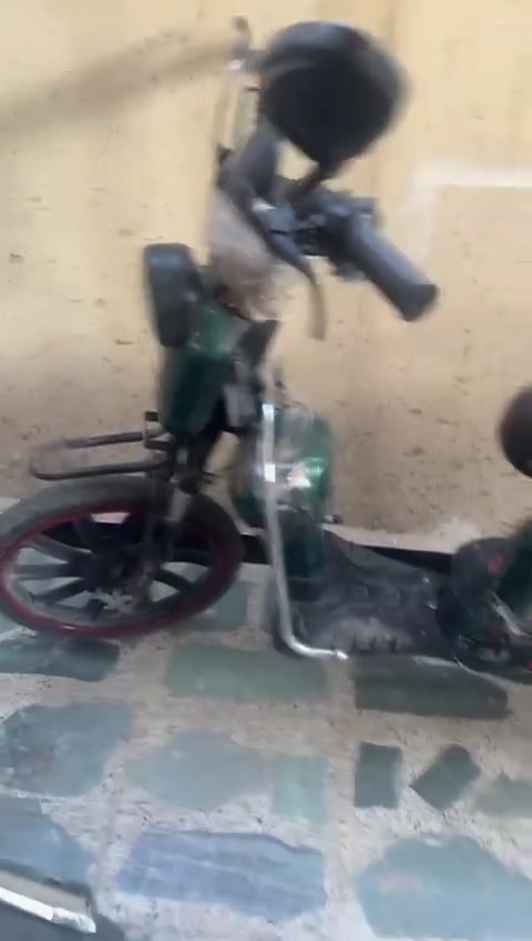 معوز بطاريات
السعر ب 100 الف كله شغال
4اشاير دبلات هورن سماعه
بريكات بنز  دسك
سله اضويه نشرات 
واتساب ***********
@إشارة
