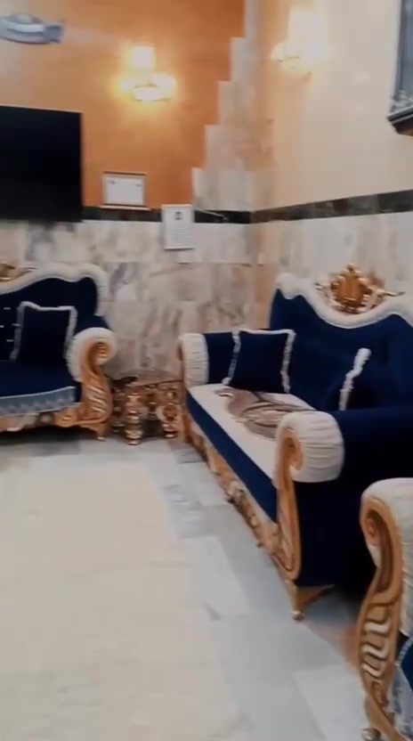 تخم  للبيع عشر مقاعد  تسگام ويا طبلات أربعه  وغطوه مالتهن ٣٥٠  وبي مجال تواصل ***********
