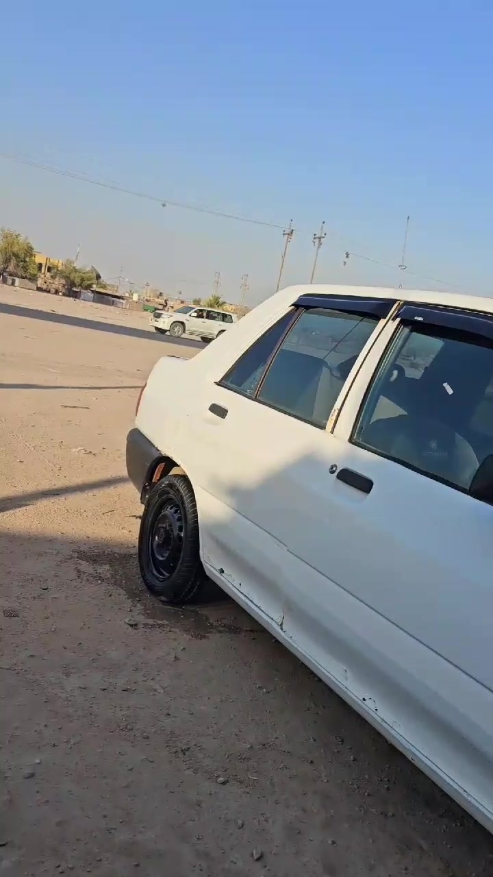 سايبه مديل 15 نضيفه مرتبه راعيها موجود سنويه منتهيه + مصفره
وين موقعك بالعراق؟ 
بصره زبير
السعر 23 وبيها مجال قليل