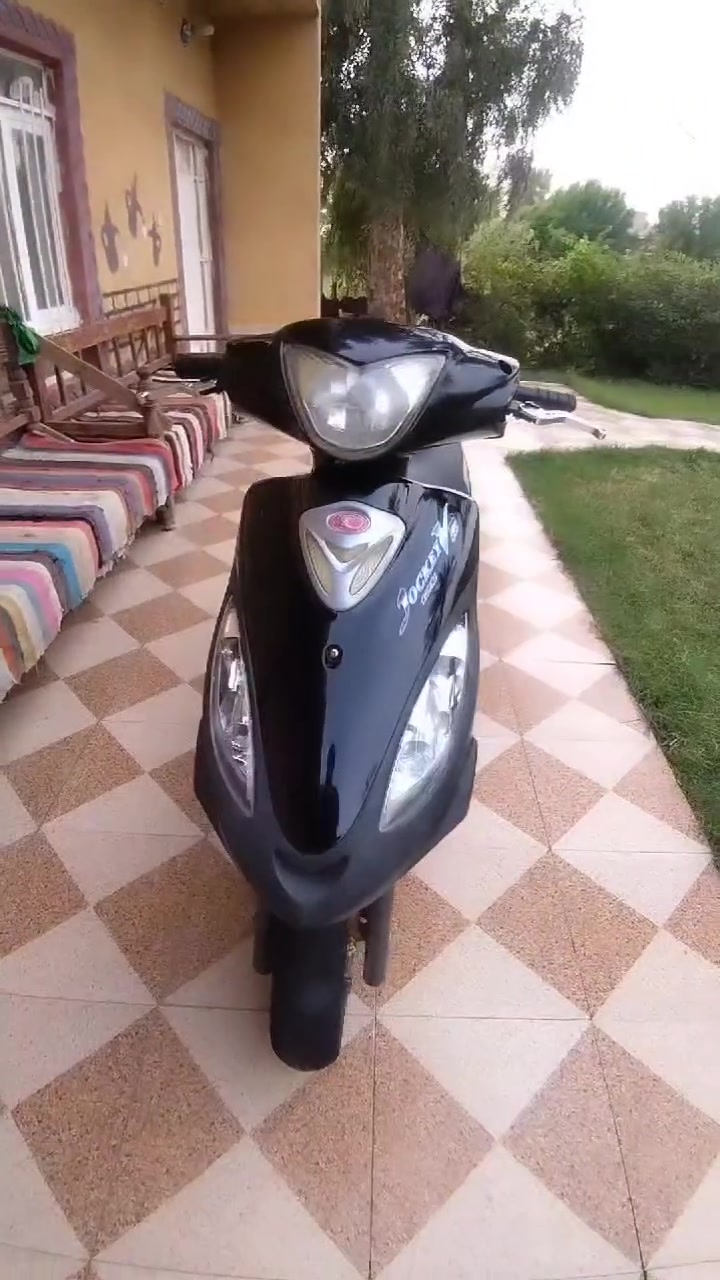 دراحه كامكو مكفوله كفاله عامه موديل13دراجه احله من صورا السعر850وبيه مجال لشراي المكان رفاعي رقم/***********
