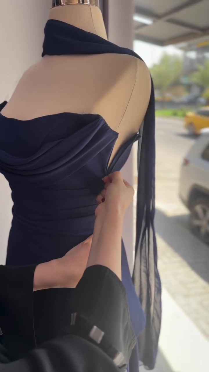 الفستان متوفر 🥹 القياسات من 36 الى 44 

#العراق #فستان #عروس #فساتين #اكسبلور_العراق_السعوديه_الاردن_ايران_الكويت_طق_لايكات_كومنت_يلاا💙
