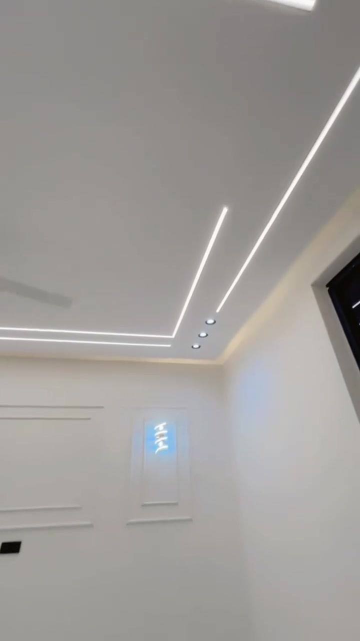 Mustafa Electric ⚡
كهربائي منازل ومحلات تجارية 
- شغل مرتب ونضيف 
🔧 تأسيس وتشطيب كامل(سيمنز__بوري__جبسن بورد)
تأسيس بروفايل داخل الصب +داخل الجبسن بورد 
تأسيس بورد خارجي (حماية انخفاض وارتفاع )
تأسيس منظومة كامرات 
تأسيس منظومة انترنيت 
💡 صيانة أعطال وطوارئ
✅ متابعة مجانية بعد الشغل

واتساب
📞 ***********

@الجميع

