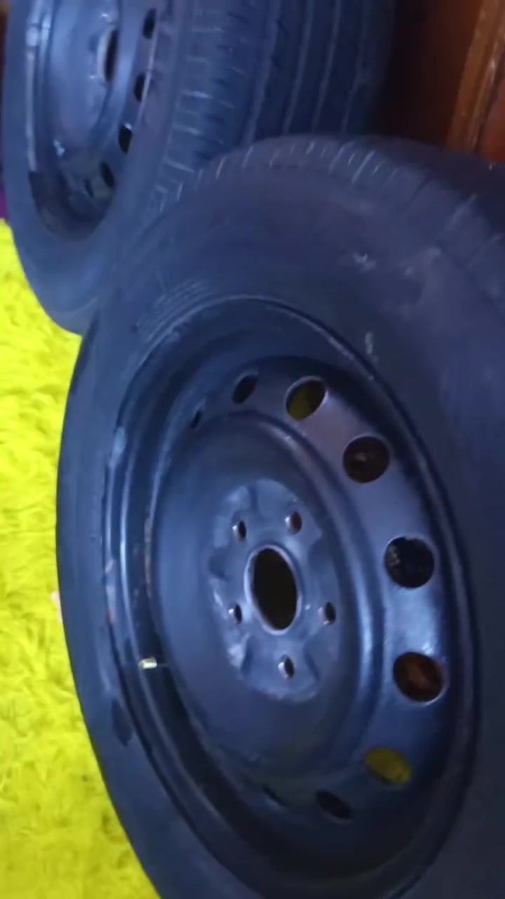 تايرات هوا والويل تاير ملكه للبيع ***********
