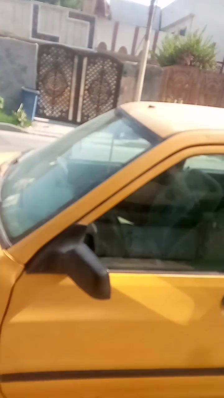 السلام عليكم ساببا موديل 15للبيع بغداد نگليزي مكينه وگير خير من الله والگشر شوف العين السياره مبدل بيهه بنيد وشاصي معمر مصفره هيئه وغرامات سنويتهه جديده 31 يعني هستوهه محوله صاحبهه بالكاظميه يريد تحويل للاستفسار الاتصال على الرقم *********** السعر 24 ونص وبيهه مجال قليل
