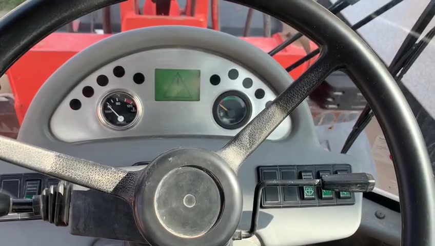 شفل سكايف تريكس موديل 2002 حجم 100 رقم اربيل بأسمي مكينه نضيفه وبلاديه اتصال ***********
