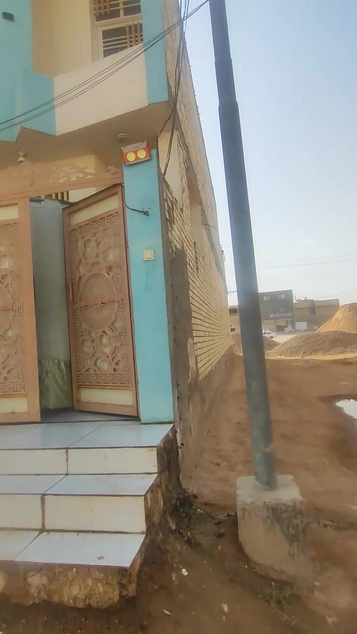 بيت ١٠٠م • طابقين • ٣ غرف نوم