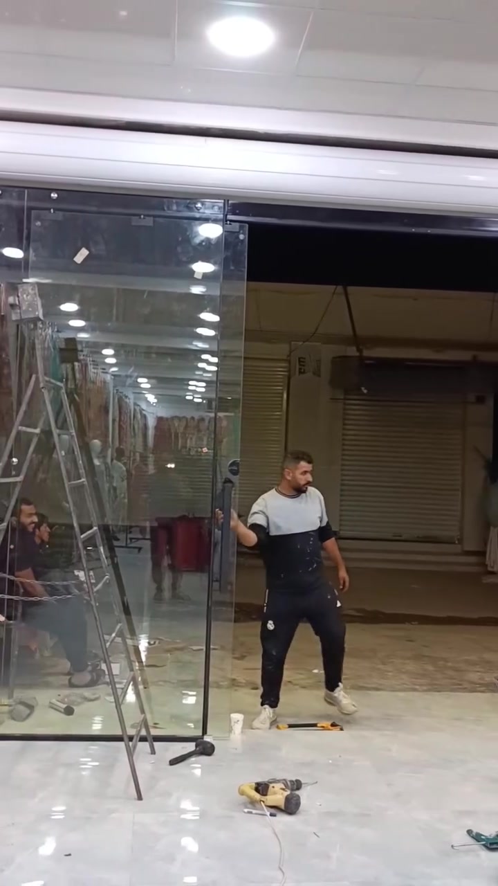 🔷 معمل الرحمن للزجاج والألمنيوم 🔷
متخصصون بتجهيز وتركيب جميع أعمال الزجاج والألمنيوم بأجود المواد وأفضل التشطيبات.
🔹 نوع الجام: زجاج شفاف / سيكوريت
🔹 السماكة: 10 ملم
🔹 الألمنيوم: حسب نوع العمل والمواصفات المطلوبة
🔹 المواد: سيليكون، ربل، جوانات، إكسسوارات تثبيت، براغي، فيشرات، مفصلات، مسكات، أقفال وجميع مستلزمات التركيب.
✅ قص وتجهيز حسب القياسات
✅ تركيب وتثبيت وضبط كامل
✅ تنفيذ جميع أعمال الزجاج والألمنيوم
📞 للاستفسار والطلبات:
***********
معمل الرحمن — جودة في العمل، دقة في التنفيذ.
