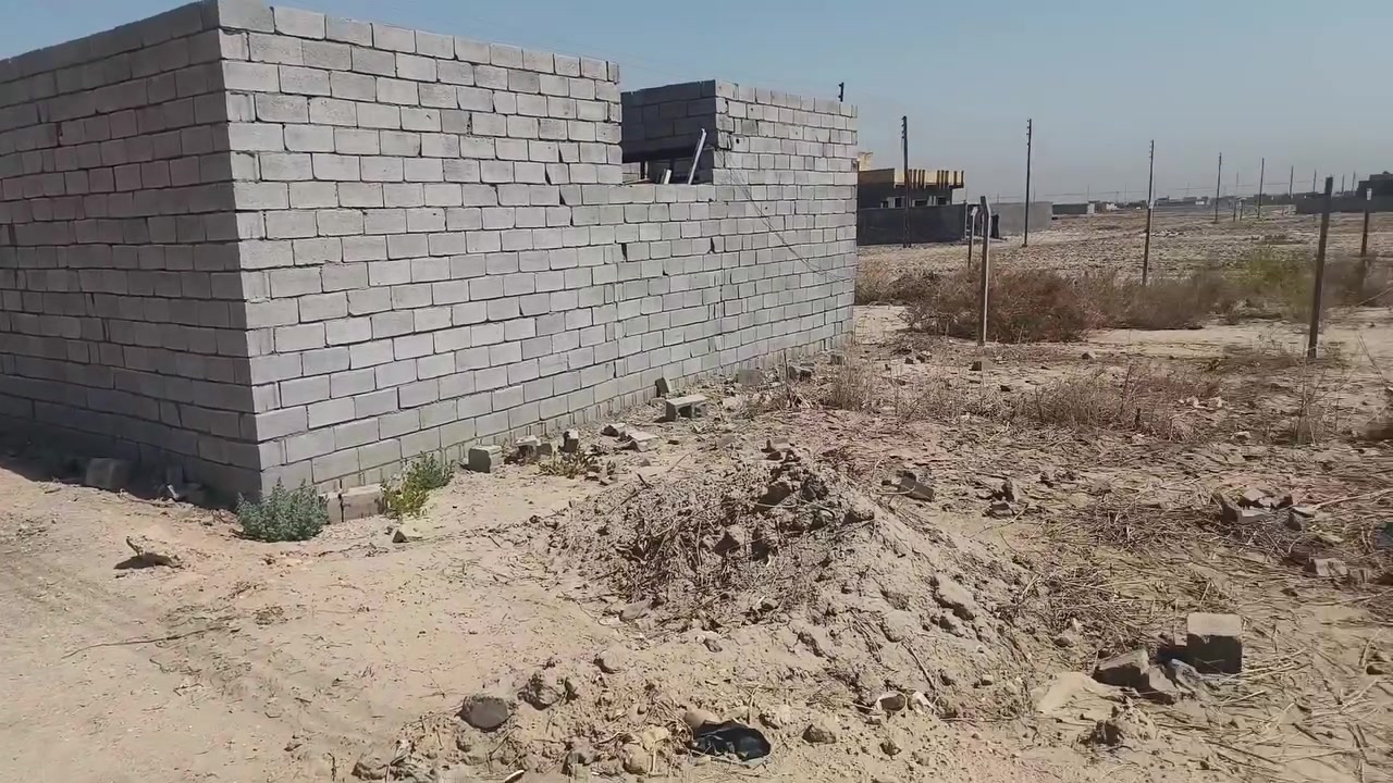 سلام عليكم قطعه 100 متر بل نزله الثالثه يم بيت الدكتور سعرها 3 ملاين هاذا رقمي ***********

