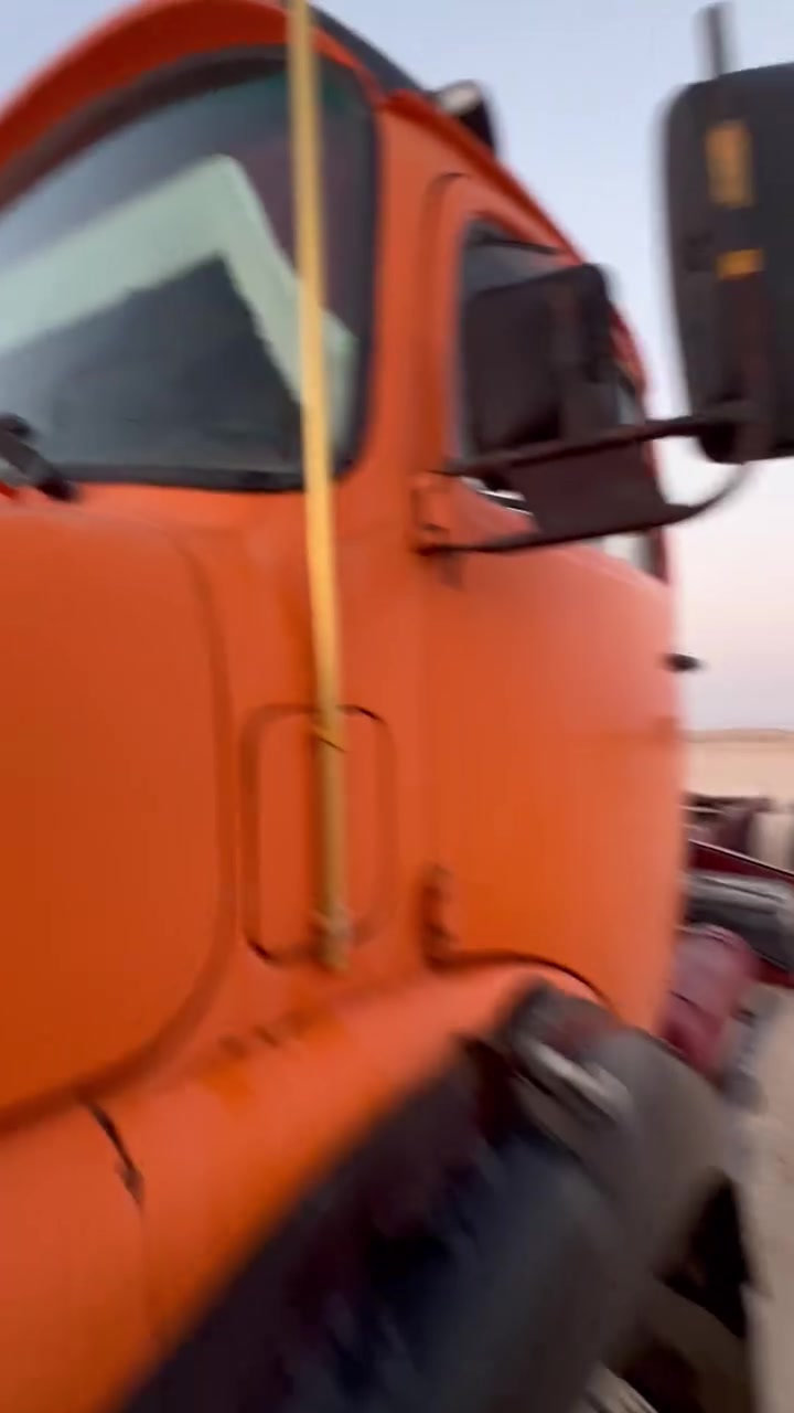 اقجمً سكس للبيع  شاصي بلادي موديل ٧٢بس الشاصي ٧٢ محدثه كلها ٨٢ رقم نينوا نگليزي بسمي  محرك جديد گير ١١١جديد ***********السعر ٤٢ مليون  وبيها مجال
