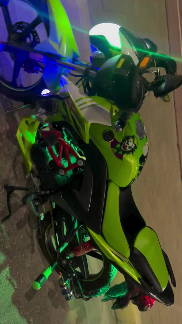 من رخصت صاحب الكروب سلام عليكم هاوجي للبيع موديل 2023💚
نضافه 100/100 زخل مابي محرك بلادي اسبانه ما محطوطه علي
مسجل ارقام وسنويه تحويل ثاني يوم 
دراجه نضيفه بمعنا الكلمه لا متعوب ولا بي شي ماناقصه كلشي ألف متحط علي كماليات وجبمزه كامله فول المكان الرمادي الاستفسار ***********
