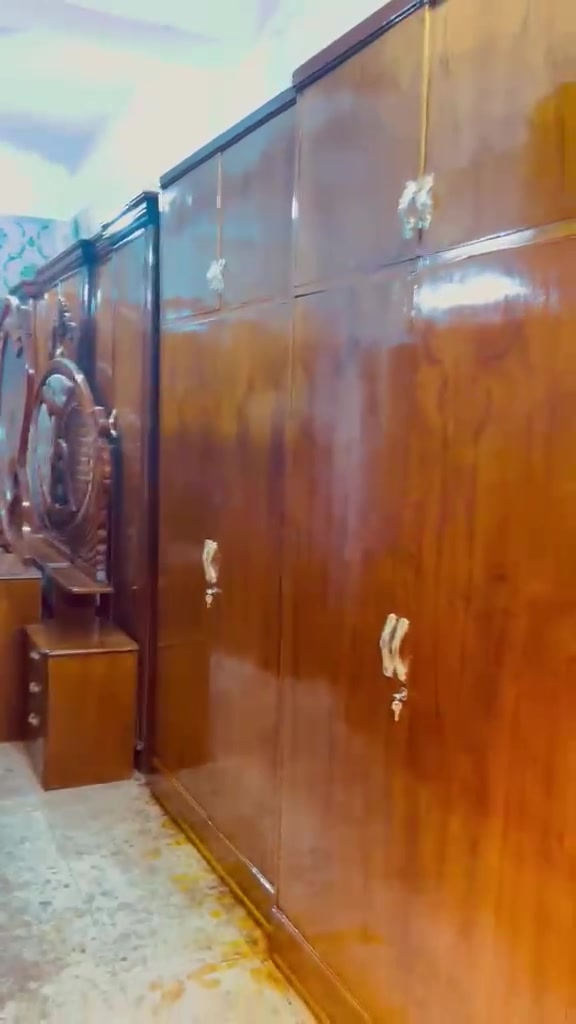 غرفه 6 باب ملحق صاج داخل وخارج ضهر جرجوبه شغل درجه اولى مستعمل موديل دنك جاوي مستعمل نظيف بغداد الأمين الثانية ***********
