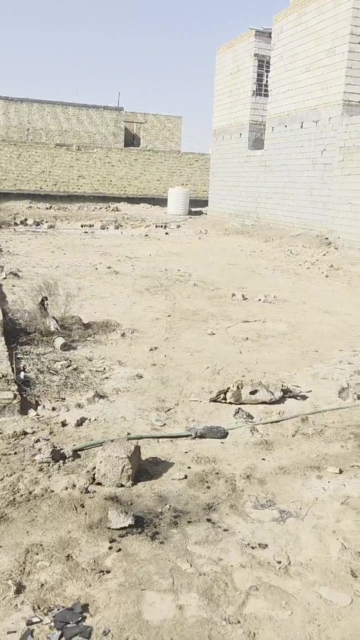 قطعة أرض للبيع طابو زراعي سند 25
المساحة  200م
موقع حلو ومنطقة سكنية متكاملة ومشمولة بقرار التمليك
العنوان مقابل محطة وقود عبد الحسن ملاغي فرع الاستدارة 
السعر مناسب مقارنة بسعر القطع المجاورة 
***********