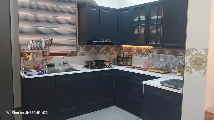سلام عليكم بيت مساحه ١٠٠م واجه ٧م بناء رفت مرتب موقع سبعه نيسان بل نزلات مال كليه التربيه الاساسيه كامل خدمات بسعر ٩٥ وقابل للتفاوض للاستفسار  الاتصال عل رقم ***********
