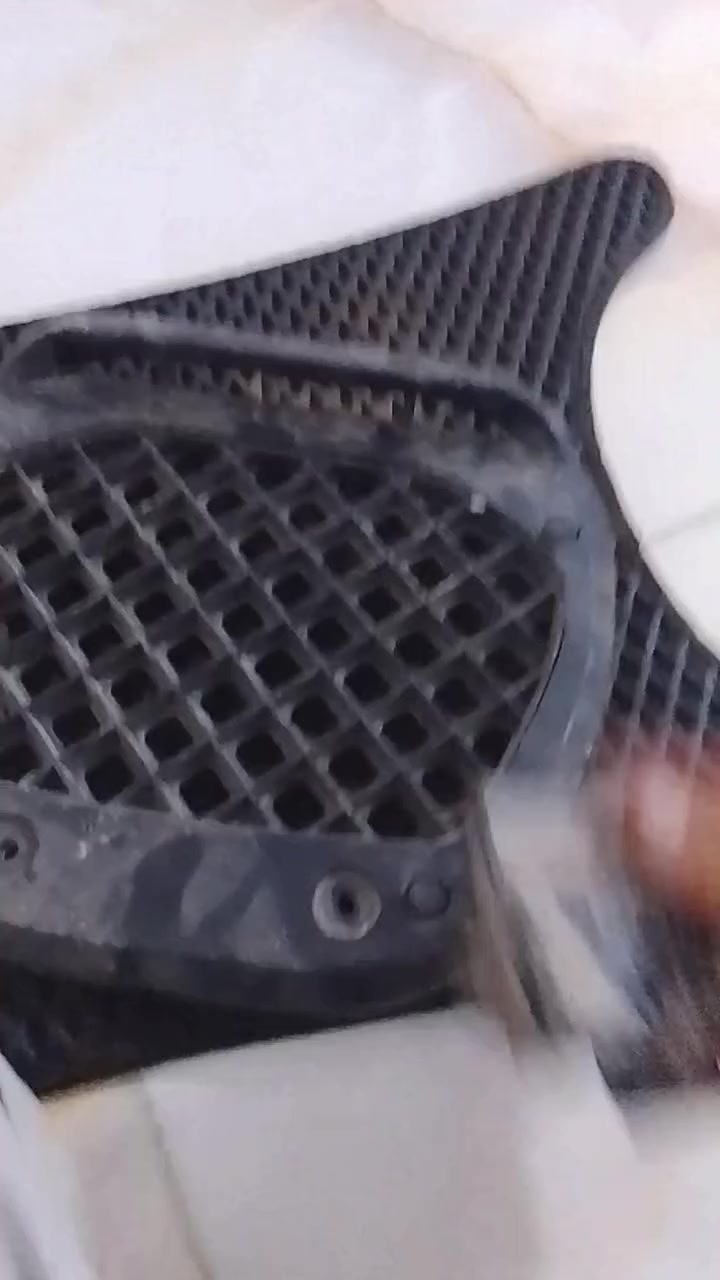 السلام عليكم ابيع مثل ما موضح بالفيديو توصيل موجود حسب لشرة وذا كلهن توصيل مجاني بغداد الدورة ابو دشير *********** ابيع مكفول وضمان
