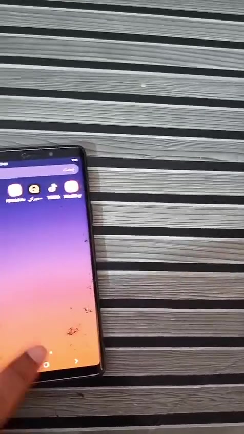 السلام عليكم اربع اجهزه للبيع واحد شغال بي ضرب بلشاشه تلاثة نوت 9 واحد S 10 بلص وتفاصيل داخل المنشور السعر شلع ب 250 
***********
