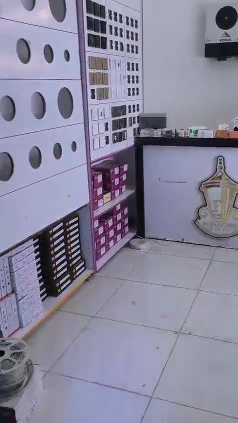 بفضل الله 
تم افتتاح محلي في ناحيه النور للطاقه الشمسية و المواد الكهربائية 
قرب المولده مجاور كوزمتك الغدير 
انضمو للكروب في الواتساب لتتعرفو على كل المواد الموجوده داخل محلنا المتواضع رابط الواتساب
او تواصل :*********** https://chat.whatsapp.com/HaN8XWQ3NCe8kylZvSZpW8?s=cl&p=a&ilr=0
